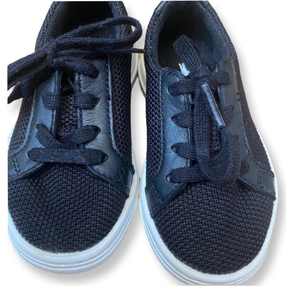 Lacoste Toddler Sneakers Size 5 Black Canvas Casual Shoes like new - Picture 6 of 12